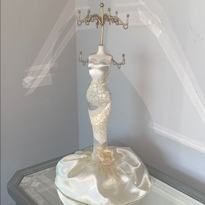 Mannequin Jewelry Stand Holder With Dress